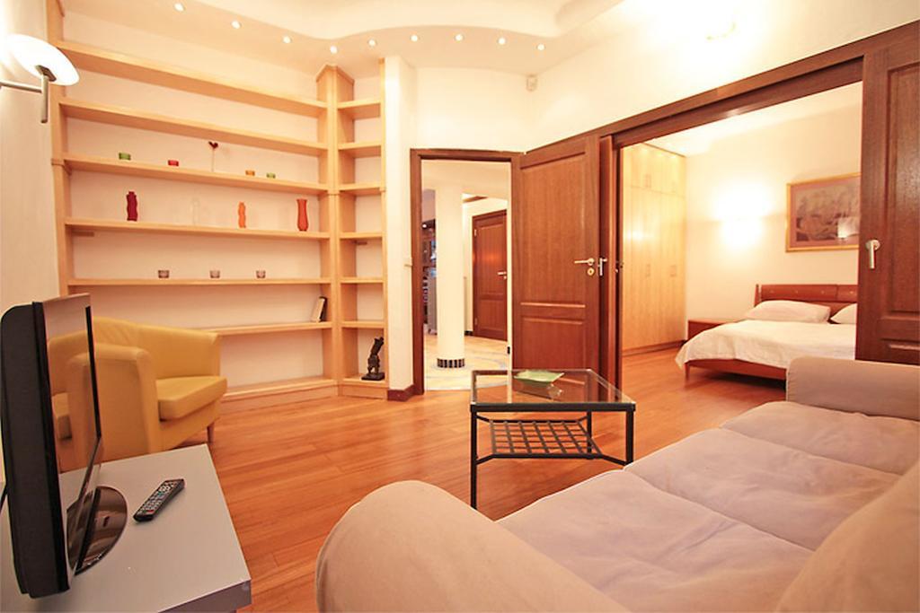 Capital Apartments - Centrum - Pokorna Warschau Zimmer foto