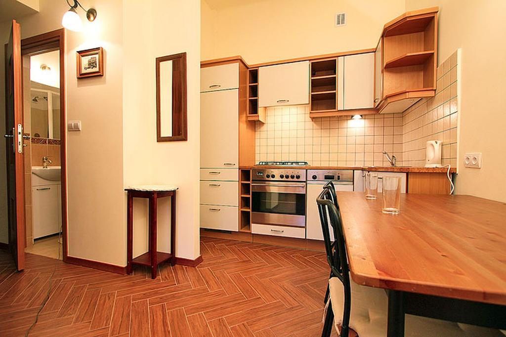 Capital Apartments - Centrum - Pokorna Warschau Zimmer foto